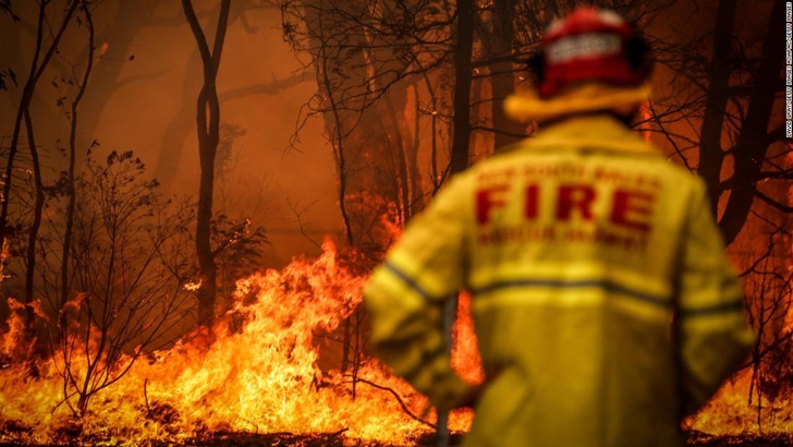 Stare de urgență într-un stat din Australia, din cauza incendiilor puternice